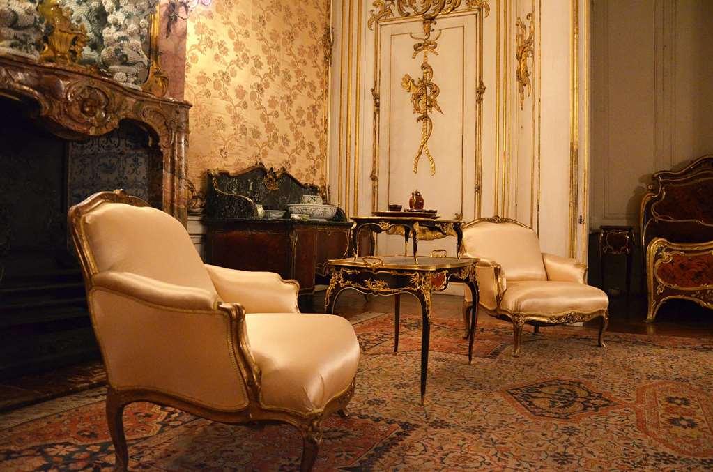 Ogaux Vieux Remparts Hotel Provins Servis gambar