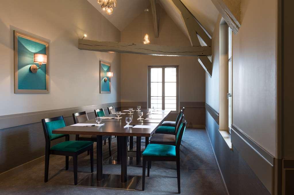 Ogaux Vieux Remparts Hotel Provins Servis gambar