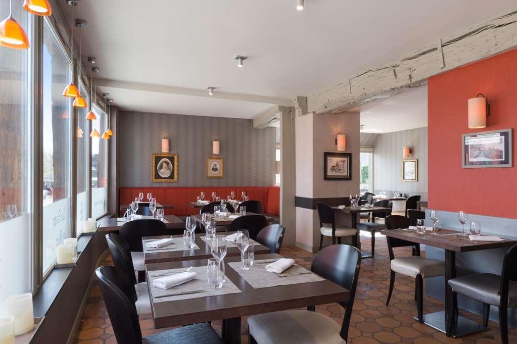 Ogaux Vieux Remparts Hotel Provins Restoran gambar